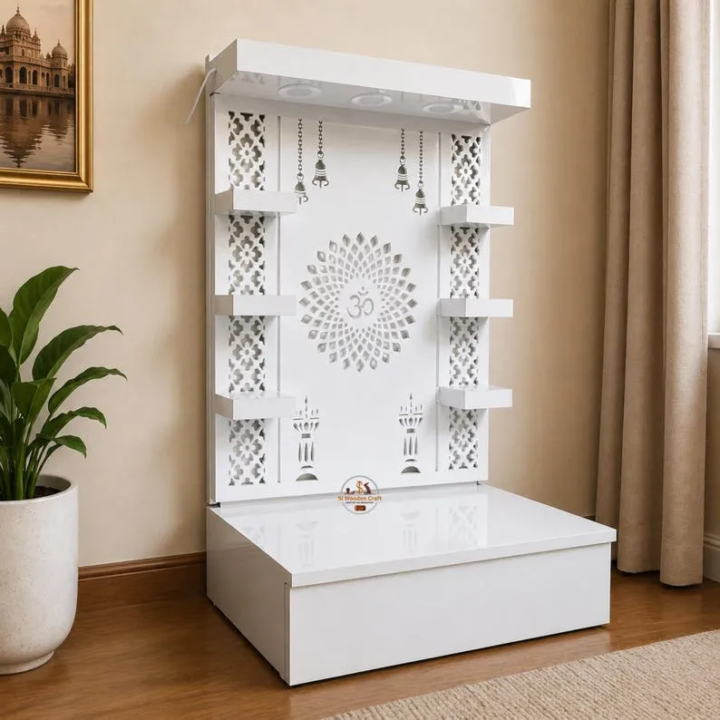 Murtis in Studio Apartments: The Quiet Comeback of the 2 AM Prayer